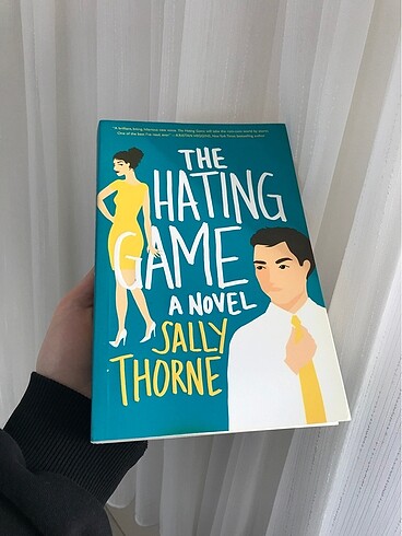 The hating game sally thorne İngilizce kitap
