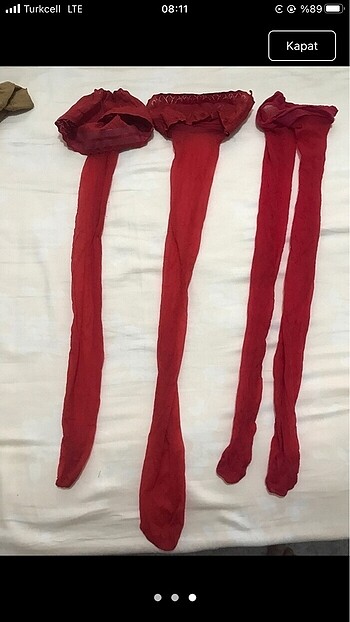 xl Beden Dantelli Kırmızı Jartiyer çorabi iki adet bir tanesi dantelli si