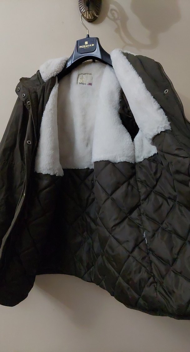 Kadın Haki Yeşili Midi Boy Kürklü Kapşonlu Mont - Görsel 2