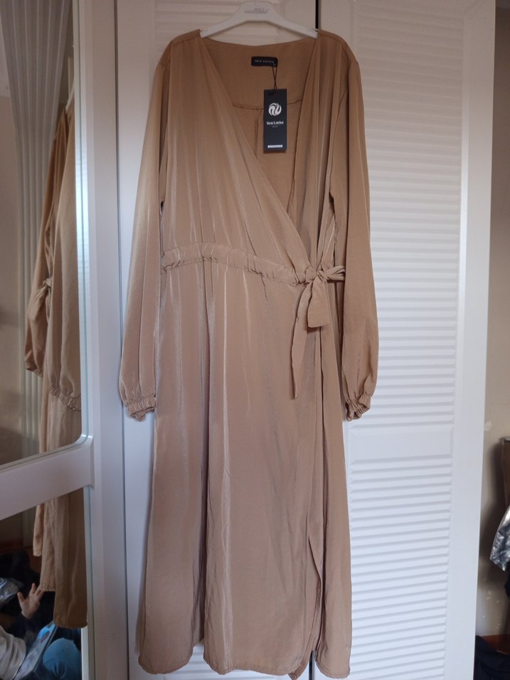 Bej Uzun Kollu Kadın elbise - Görsel 2