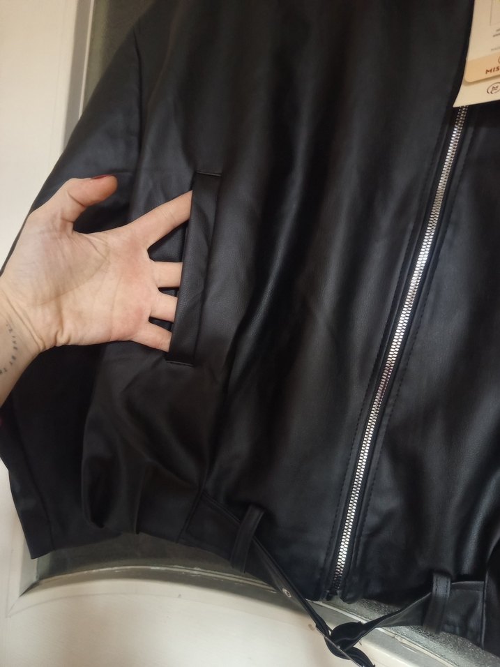 Kadın Siyah Deri Kemerli Ceket - Görsel 4