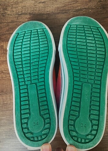 34 Beden #Benetton #kızçocuk #bezayakkabı