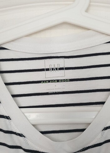 s Beden GAP Beyaz Kısa Kollu T-Shirt