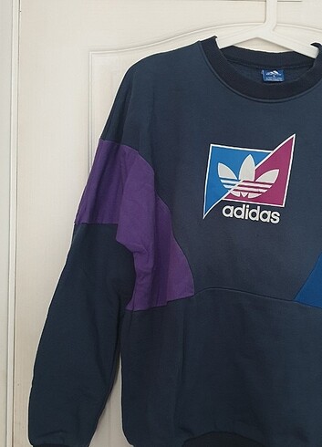 s Beden Adidas Grafik Baskılı Sweatshirt