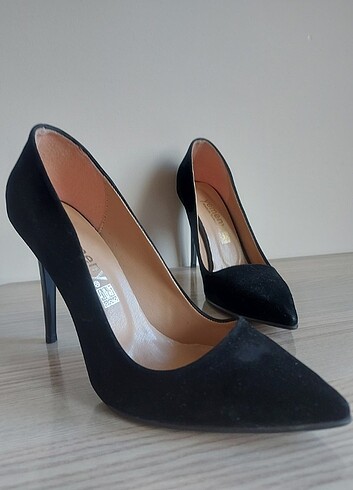 Stiletto Siyah Süet Ayakkabı