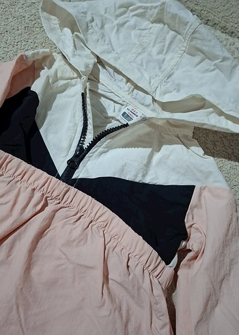 LC Waikiki Kız Çocuk Pastel Renkli Kapüşonlu Yağmurluk