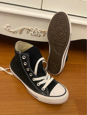 37 Beden siyah Renk Orijinal convers