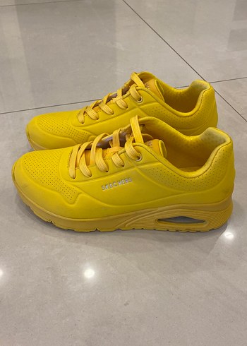 Skechers Sarı Dolgu Topuklu Spor Ayakkabı