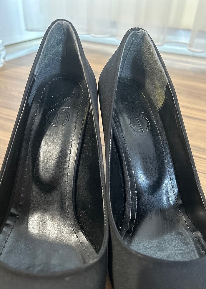 Siyah topuklu ayakkabı - Görsel 5