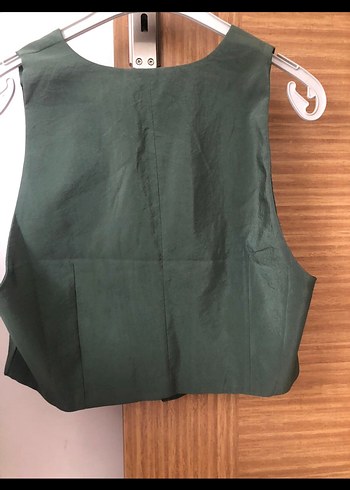 Düğmeli Kısa Kesim Kadın Yelek - Görsel 4