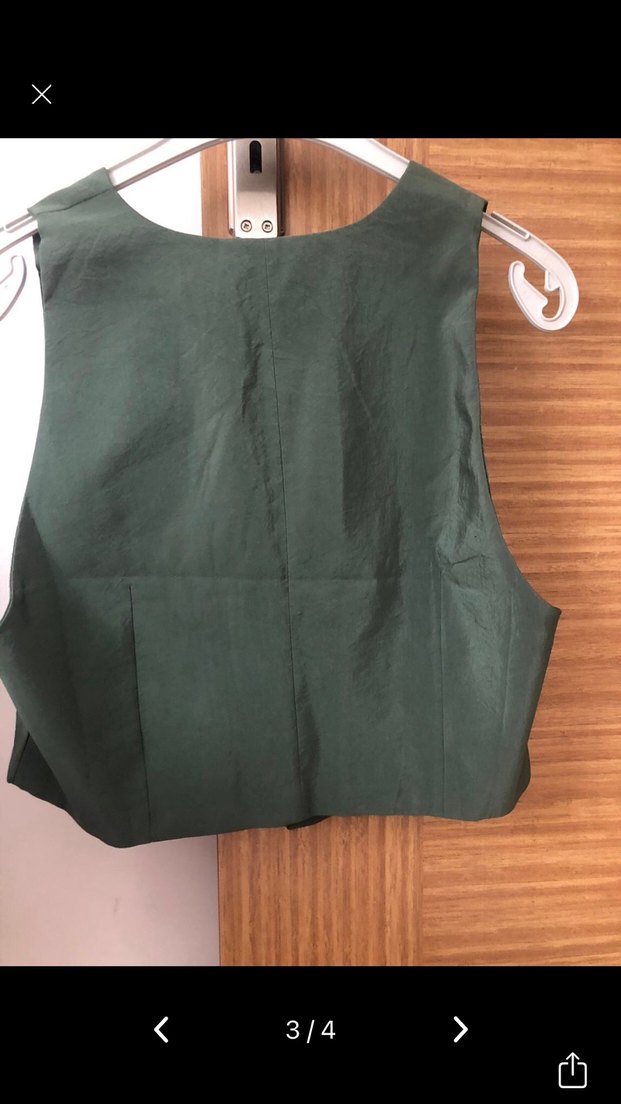 Düğmeli Kısa Kesim Kadın Yelek - Görsel 4