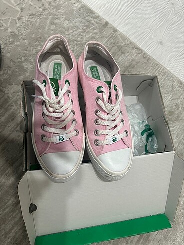 Bayan converse