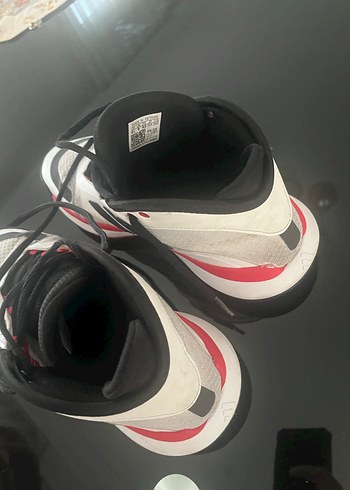 42 Beden siyah Renk Adidas Basketbol spor Ayakkabısı,