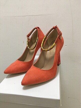 Diğer Stiletto