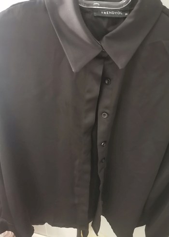 Siyah Düğmeli Saten Kadın Gömlek - Görsel 2