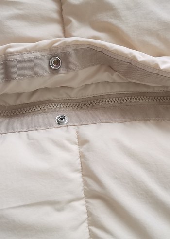 Beyaz Fermuarlı Kadın Kolsuz Kış Montu - Görsel 5