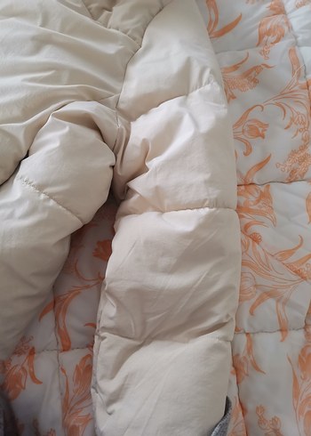 Beyaz Fermuarlı Kadın Kolsuz Kış Montu - Görsel 8