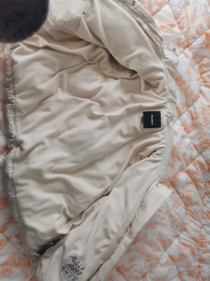 Beyaz Fermuarlı Kadın Kolsuz Kış Montu - Görsel 3