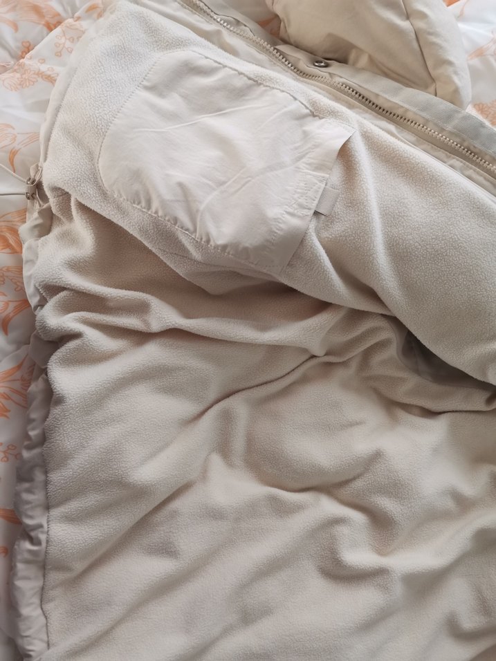 Beyaz Fermuarlı Kadın Kolsuz Kış Montu - Görsel 4