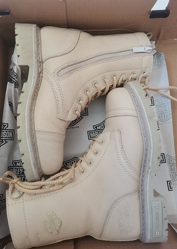 Bej Deri Bağcıklı Harley Kadın Bot - Görsel 10