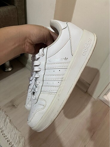 Adidas spor ayakkabı