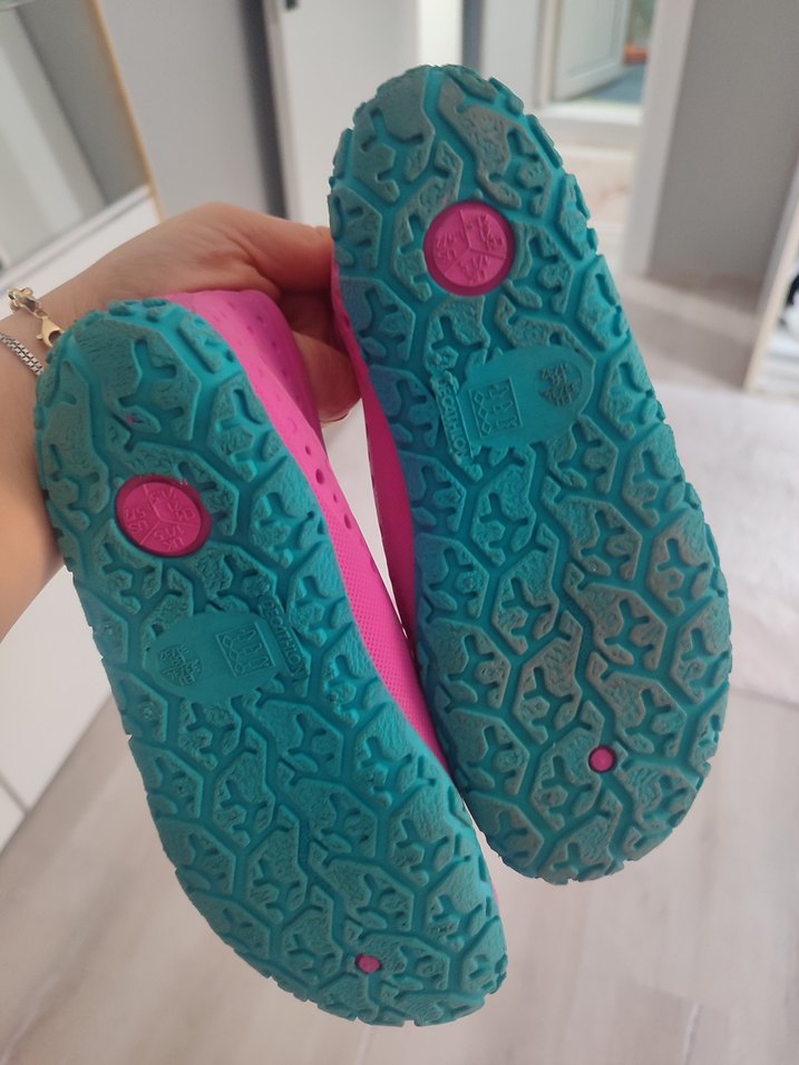 Kız Çocuk Pembe Renkli Kaydırmaz Deniz ayakkabısı - Görsel 4