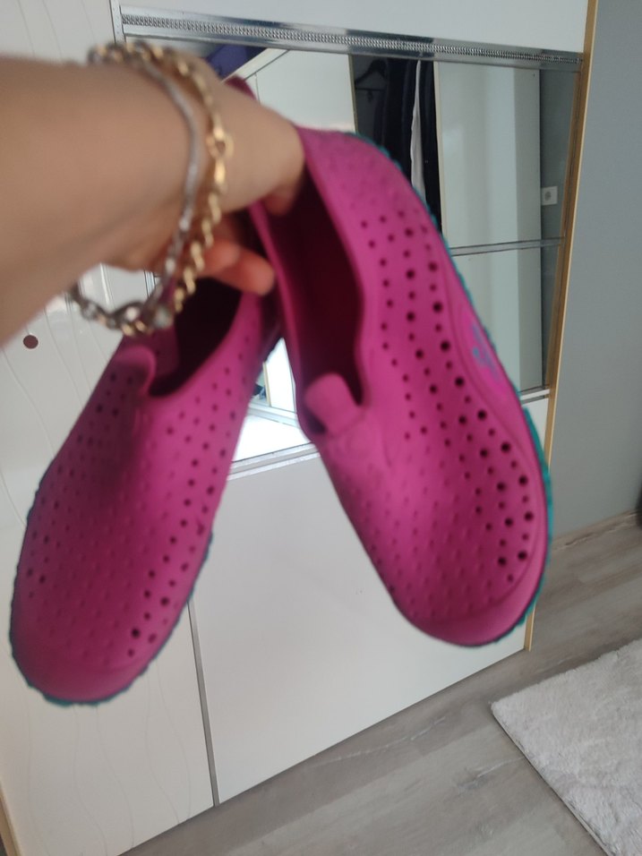 Kız Çocuk Pembe Renkli Kaydırmaz Deniz ayakkabısı - Görsel 2