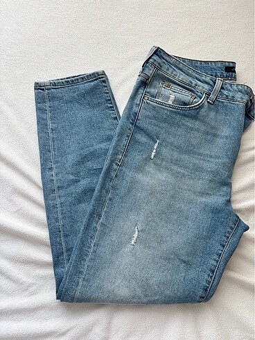38 Beden mavi Renk Mavi jean