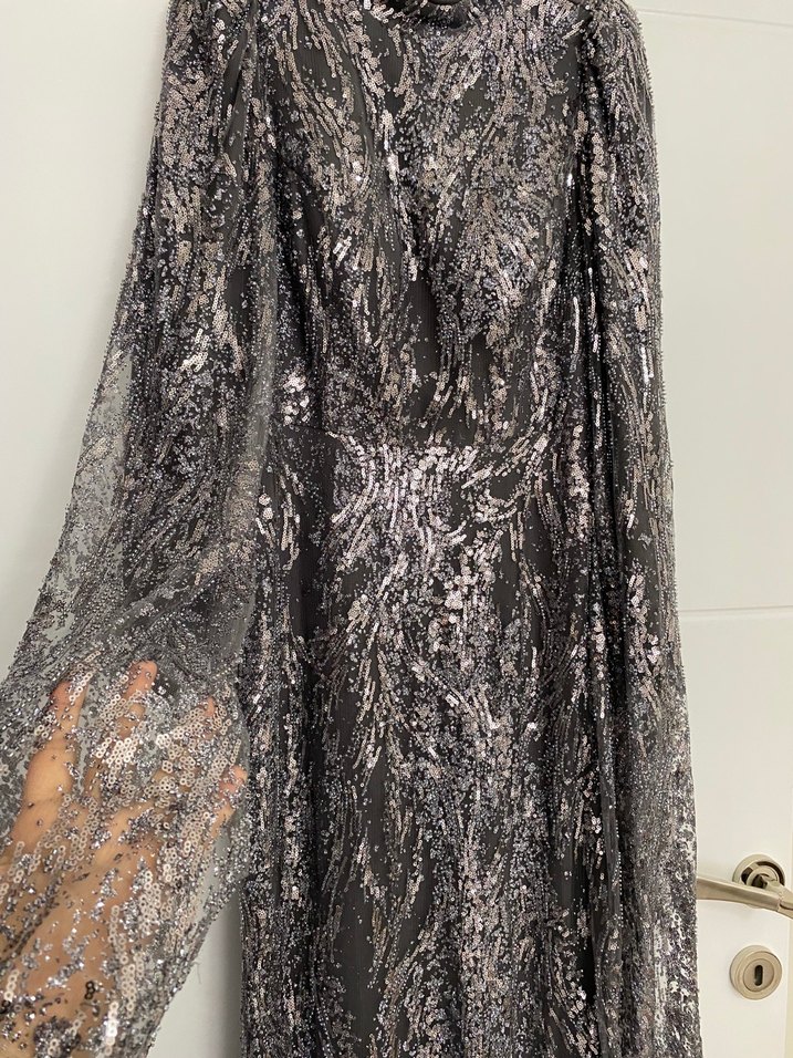 Yılan Desenli Uzun Kollu Drapeli Abiye Elbise - Görsel 2