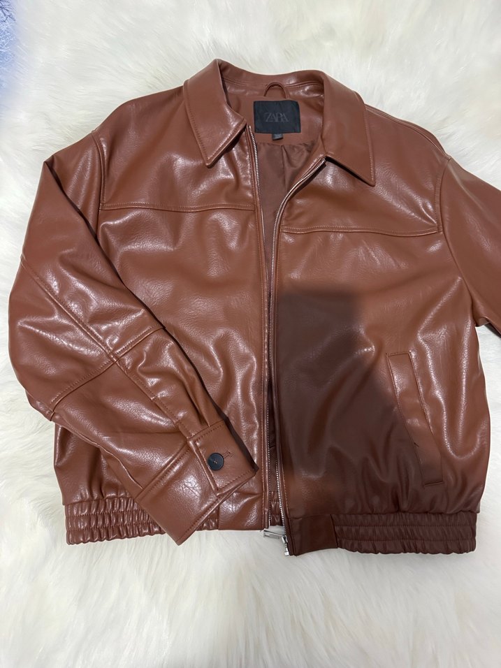 ZARA SUNI DERI BOMBER CEKET

4391/859 - Görsel 4