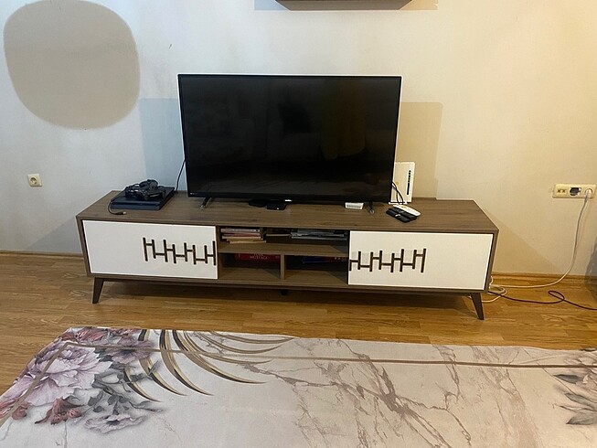 koltuk takimi ve tv sehpasi