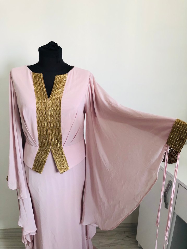Pudra Pembe Altın Detaylı Uzun Abiye — görsel 4/12