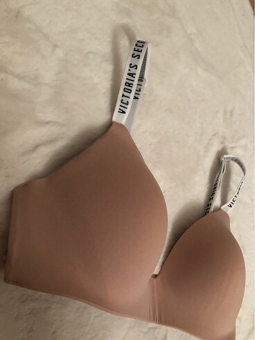 Pudra rengi yumuşak doku Victoria secret sütyen