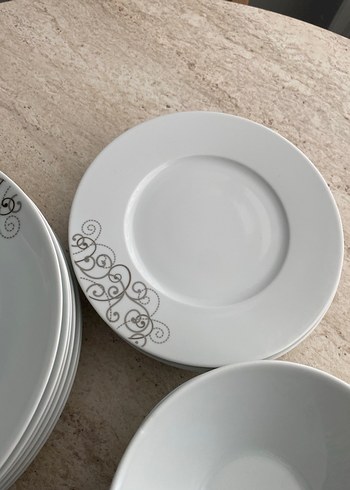 Gri Desenli Beyaz Yemek Takımı - Görsel 3