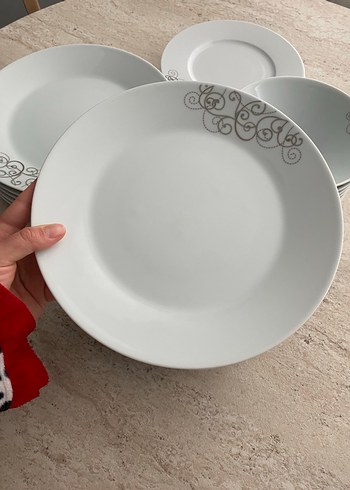 Gri Desenli Beyaz Yemek Takımı - Görsel 4