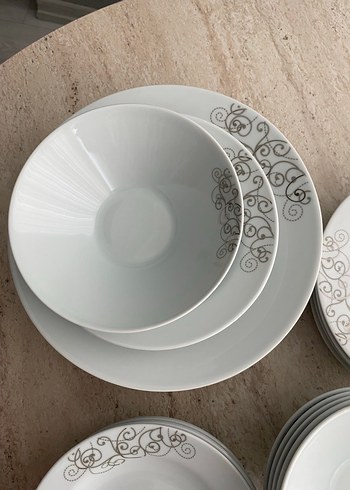 Gri Desenli Beyaz Yemek Takımı - Görsel 2