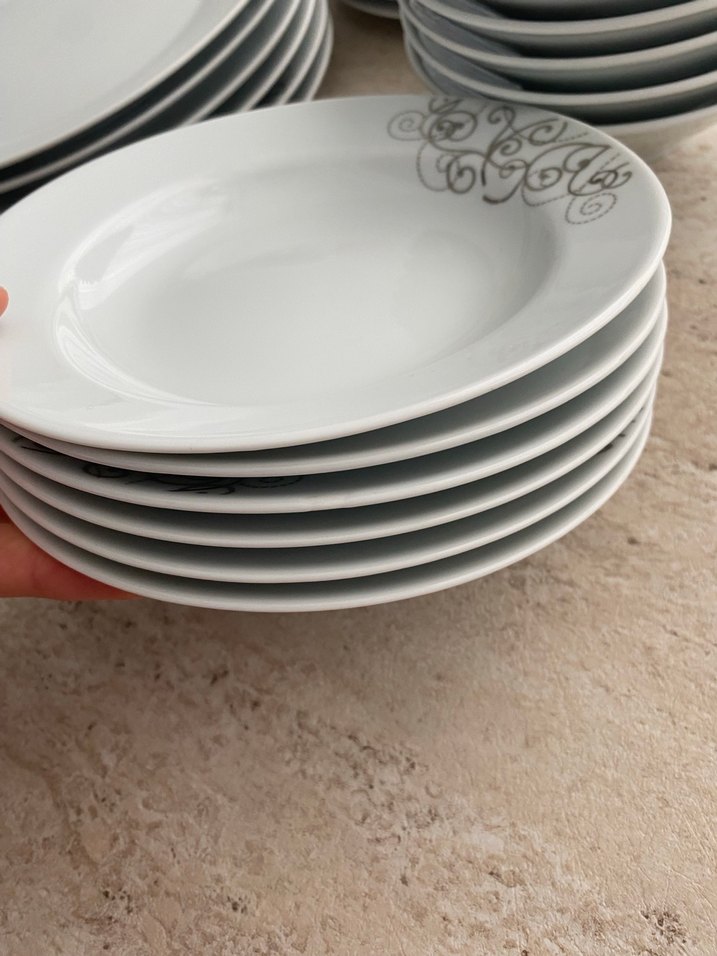 Gri Desenli Beyaz Yemek Takımı - Görsel 5