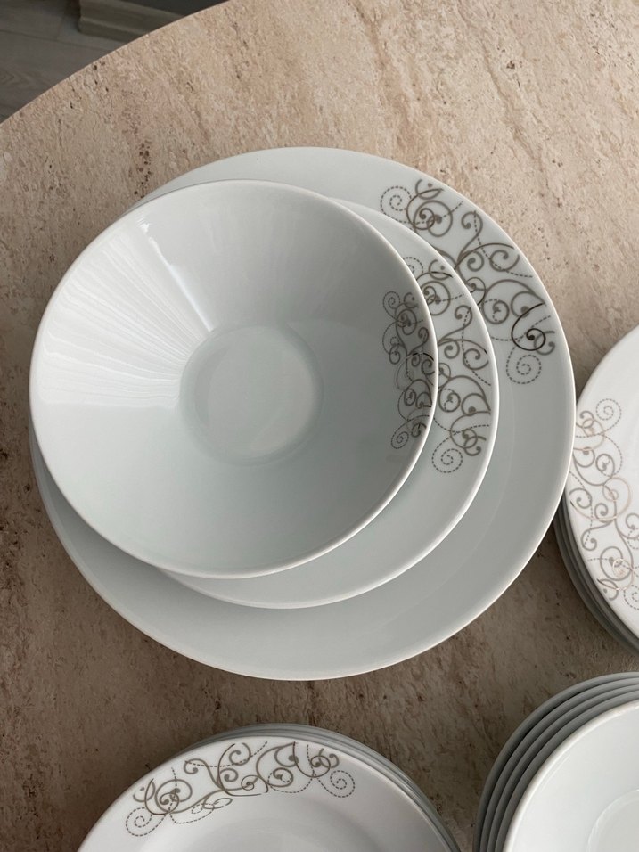 Gri Desenli Beyaz Yemek Takımı - Görsel 2