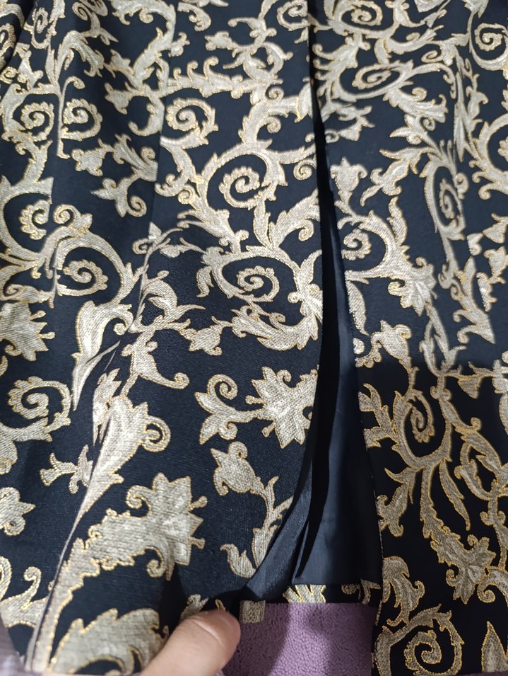 Desenli Siyah Uzun Ceket - Görsel 2