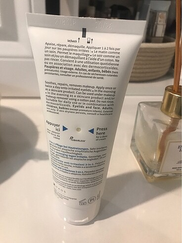 Bioderma Göz çevresi kremi