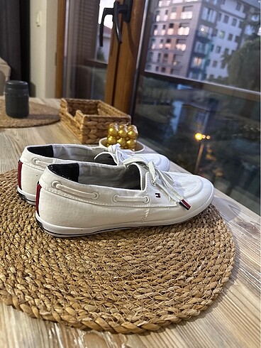 38 Beden beyaz Renk TOMMY HILFIGER (orjinal)