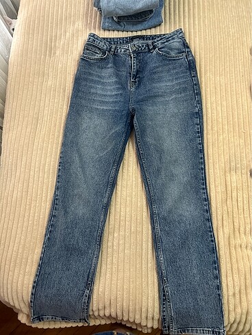 straight yırtmaçlı jeans