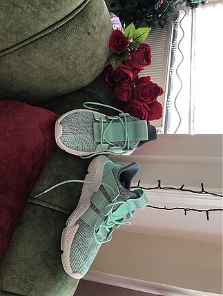Adidas spor ayakkabı