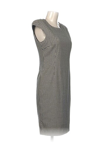 Zara Zara Kısa Elbise %70 İndirimli.