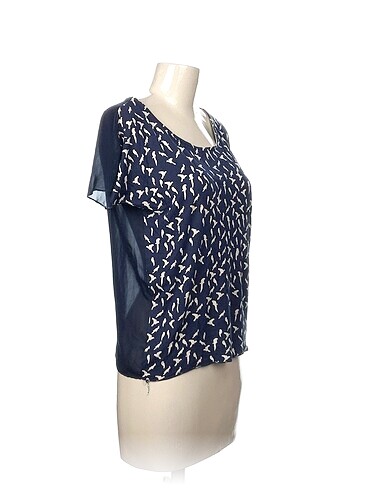 Pull and Bear Pull and Bear Bluz %70 İndirimli.