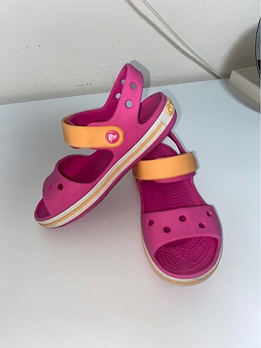 Crocs Pembe Çocuk Sandaleti 28-29 numara