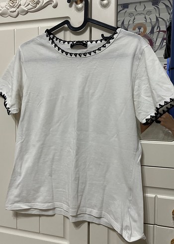 Kadın Beyaz Kısa Kollu Pamuklu Tişört - Görsel 2