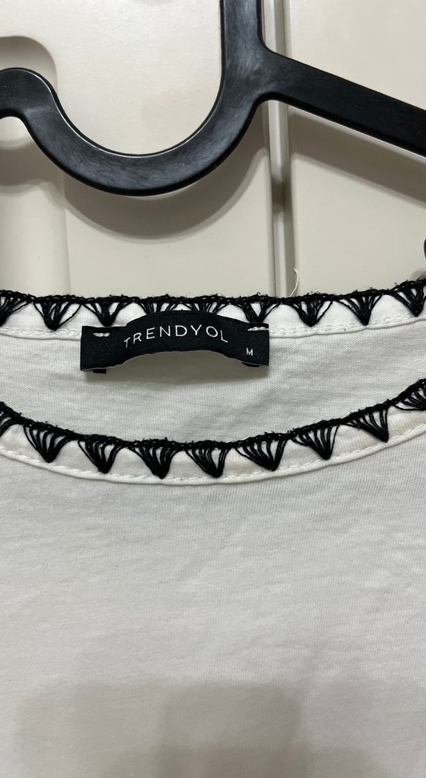Kadın Beyaz Kısa Kollu Pamuklu Tişört - Görsel 3