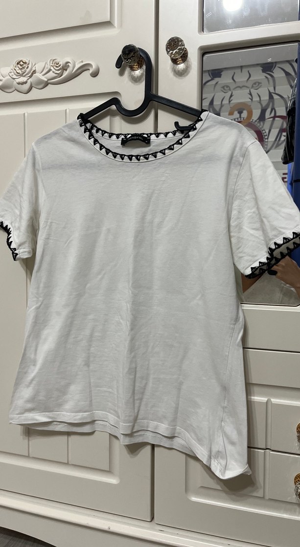 Kadın Beyaz Kısa Kollu Pamuklu Tişört - Görsel 2