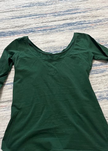 Koyu Yeşil Uzun Kollu kayık yaka gibi ama tam kayık yaka değil - Görsel 3